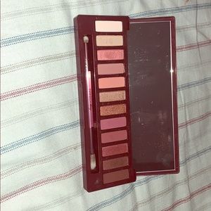 Urban Decay Naked Cherry Palette
